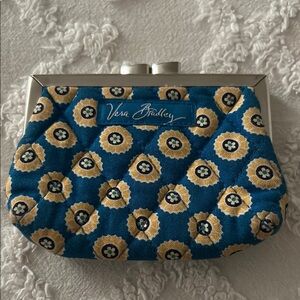 Vera Bradley Blue Floral Women's Chain Purse.